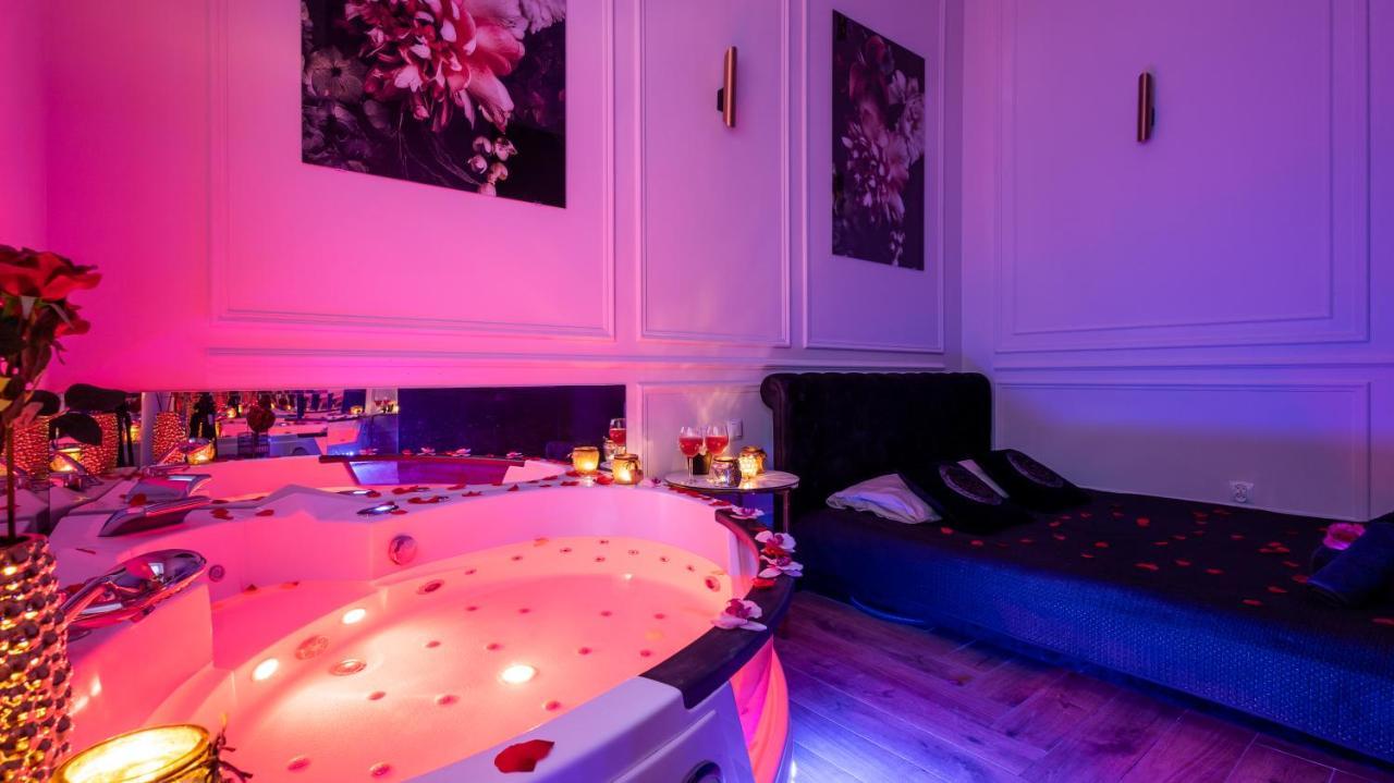 Vistula Boulevards Jacuzzi Apartment Krakow Bagian luar foto