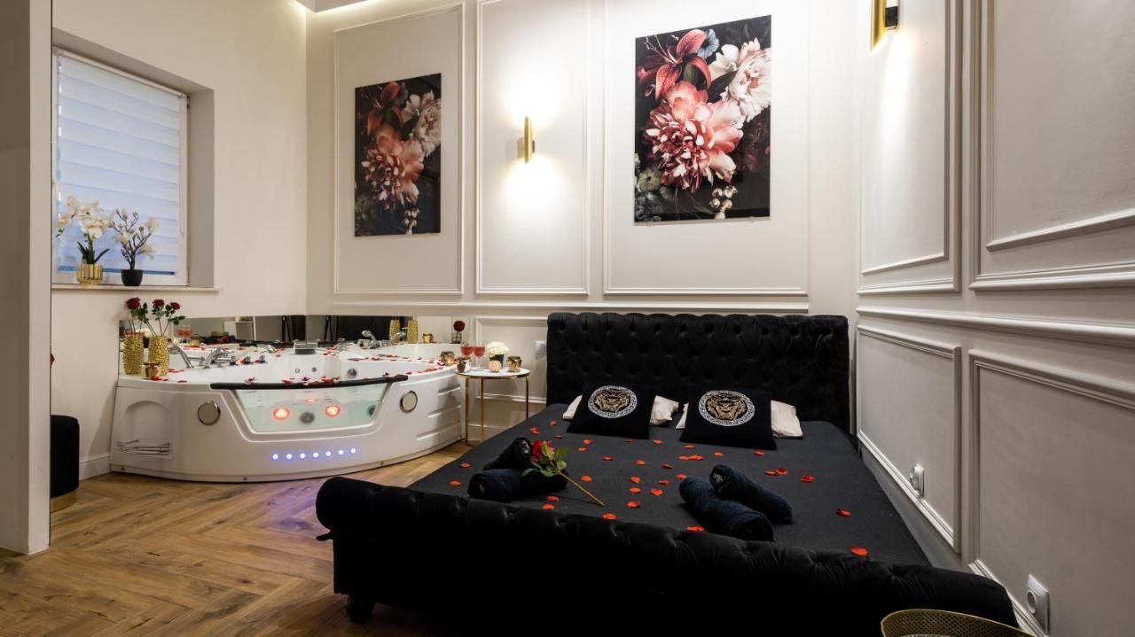 Vistula Boulevards Jacuzzi Apartment Krakow Bagian luar foto